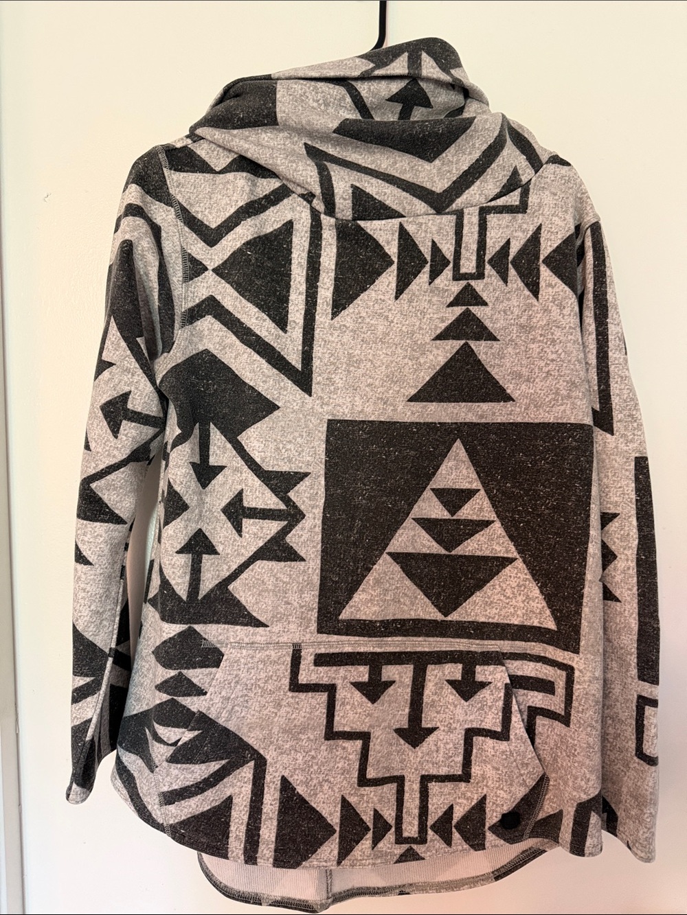 Burton Ellmore Cowl Neck Geometric Aztec Fleece Hoodie Gray Black